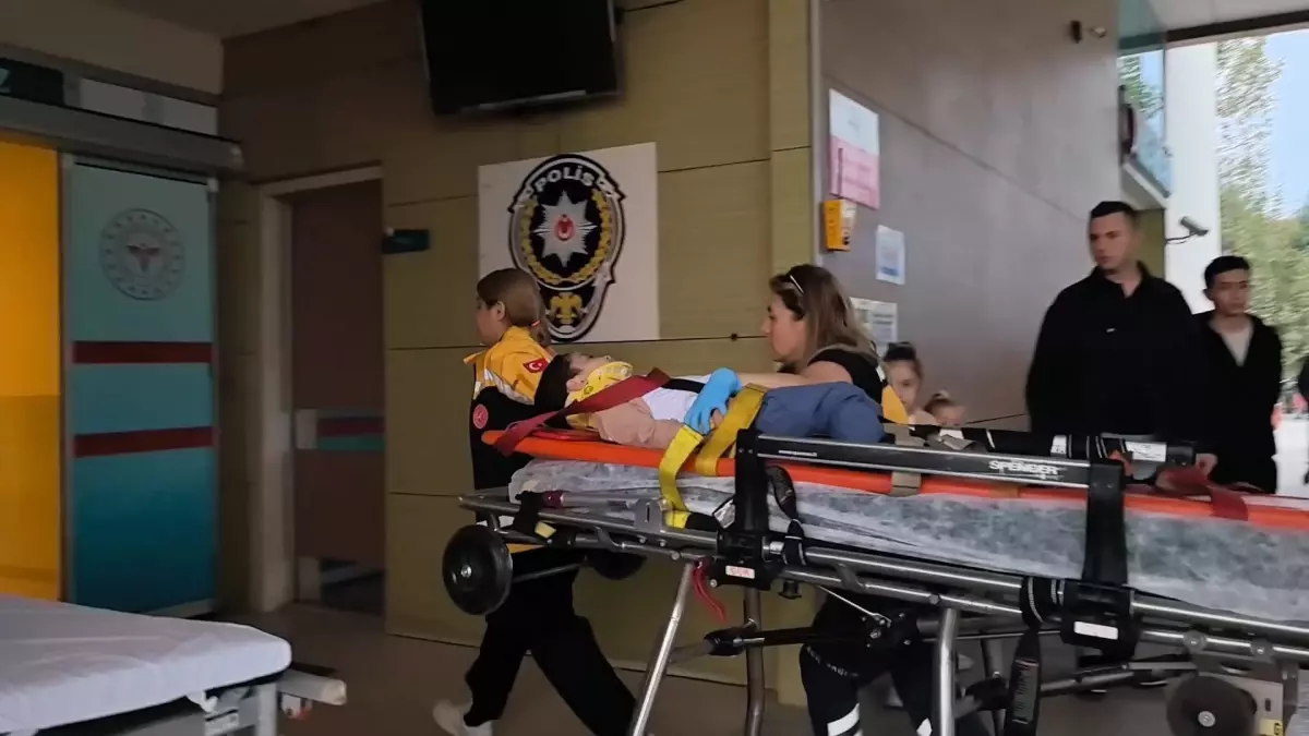 5 yasindaki cocuk pencereden dustu KtJlxB9x.jpg