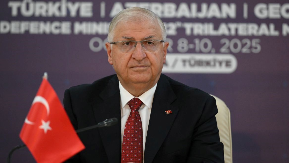 bakan gulerden sdg uyarisi pkk ve iltisakli tum gruplar silahlarini kosulsuz teslim etmeli gEDArleN