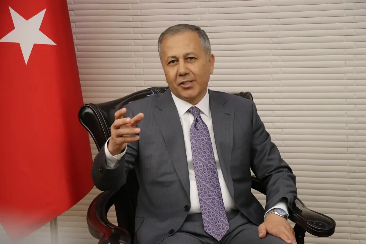 bakan yerlikaya kayseride ziyaretlerde bulundu esFWT3YU