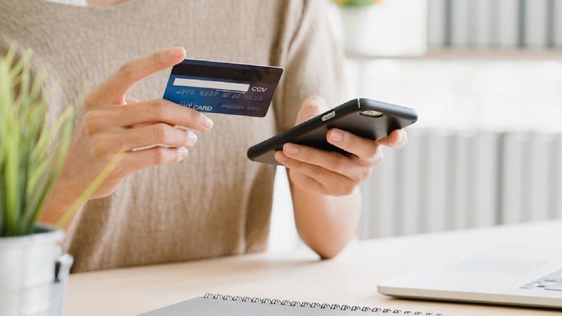 duzenli odemeler kart limitini dikkatli kullanmak kredi notu nasil artirilir SMns6aN3.jpg