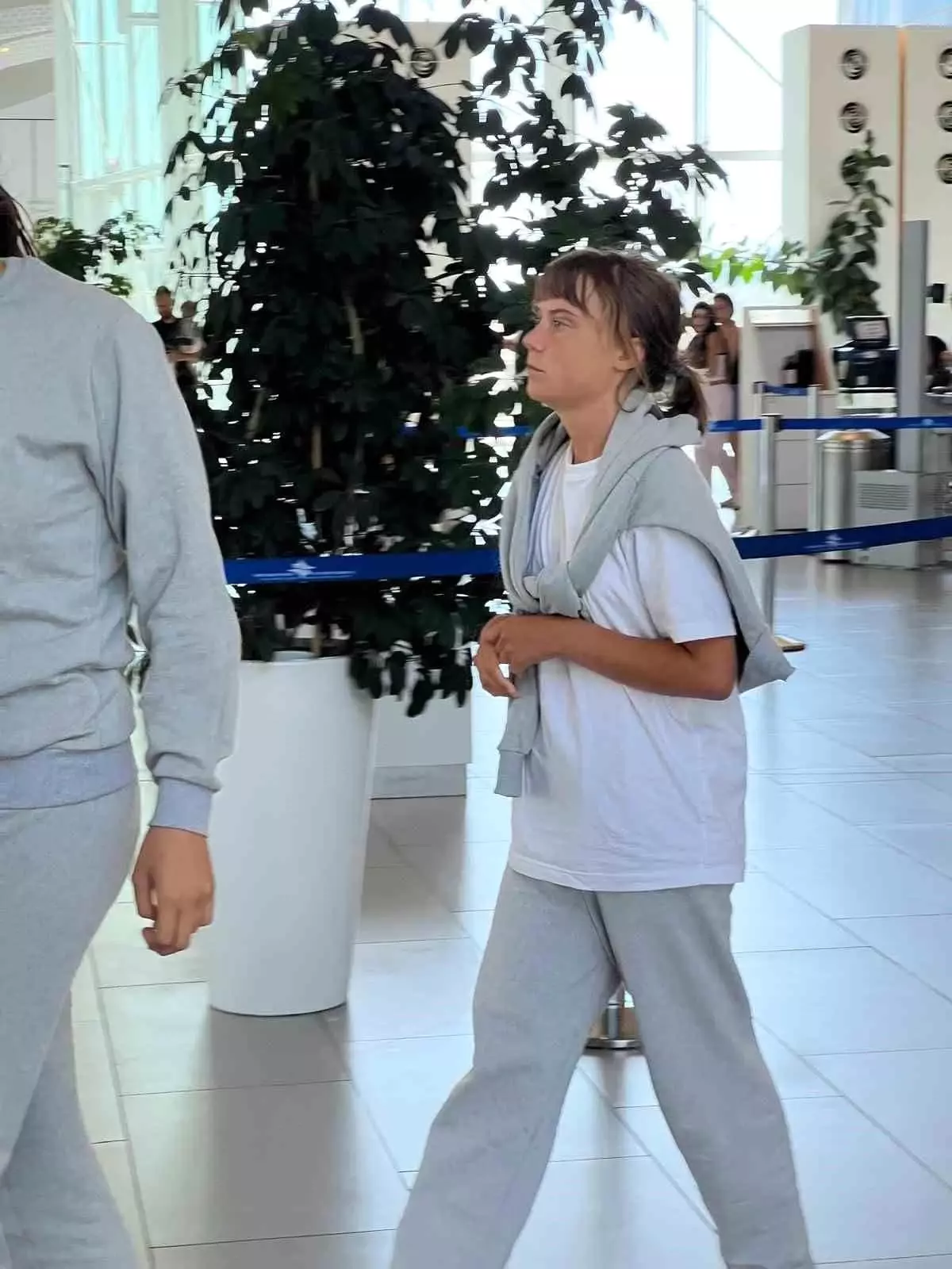 greta thunbergin de aralarinda bulundugu 171 aktivist israilden sinir disi edildi NMHymk8l