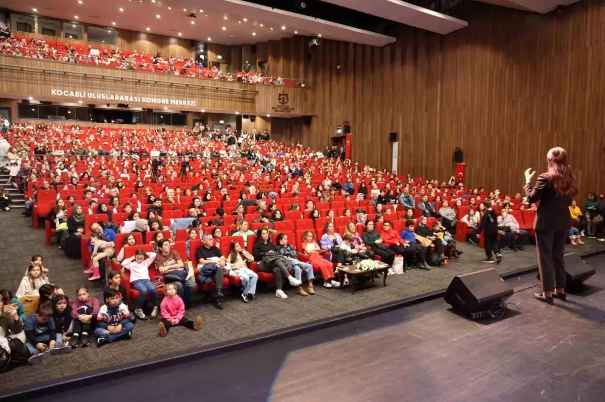 sermin yasardan turkcenin zenginligi uzerine dusundurucu soylesi LwAaPuNe.jpg