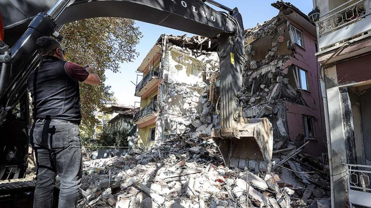 balikesirin sindirgi ilcesi afet bolgesi ilan edildi Guu8cRjj.jpg