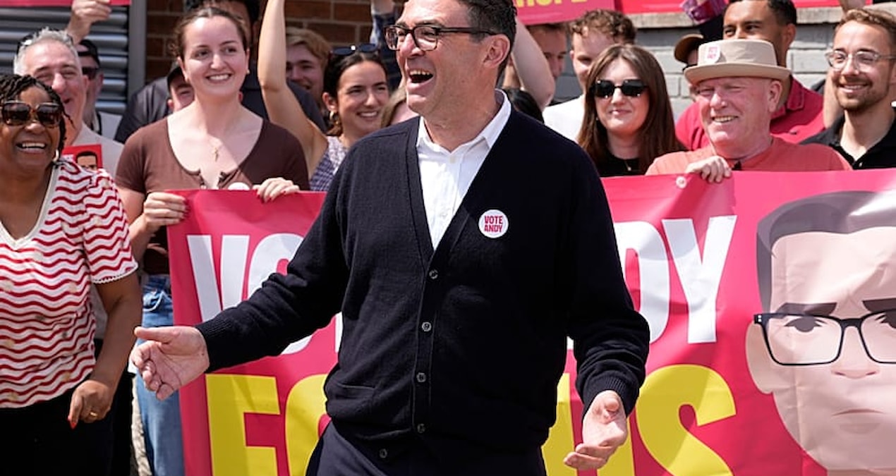 Ingilterenin yeni lideri koltuguna oturdu andy burnham kimdir AfJ9PkTn